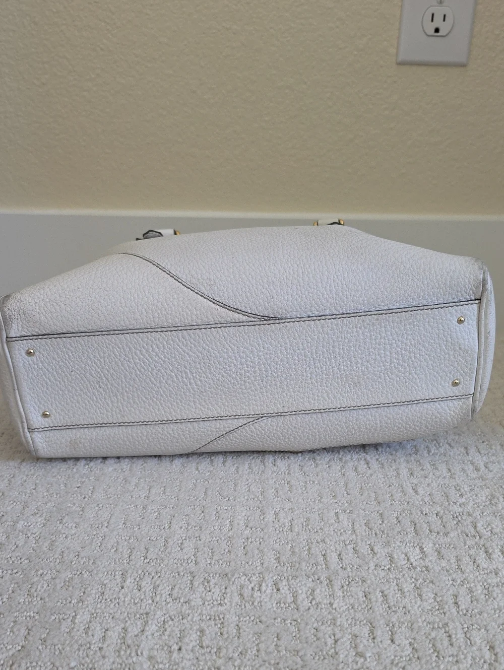 Gucci White Leather Vintage Purse